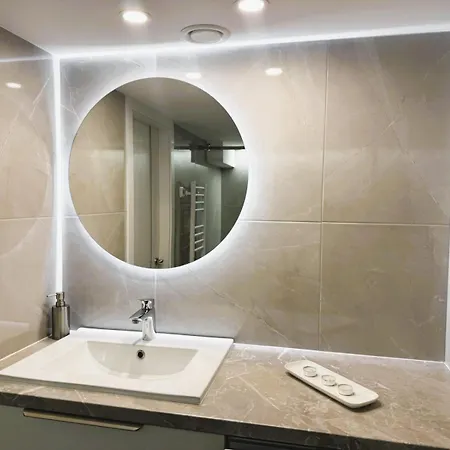 Avia Loft *