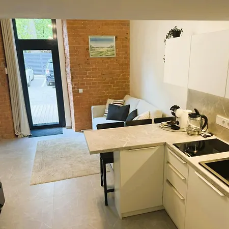 Avia Loft *